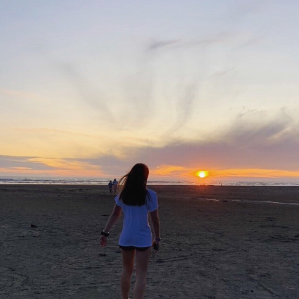 Meet your Posher, Abbey